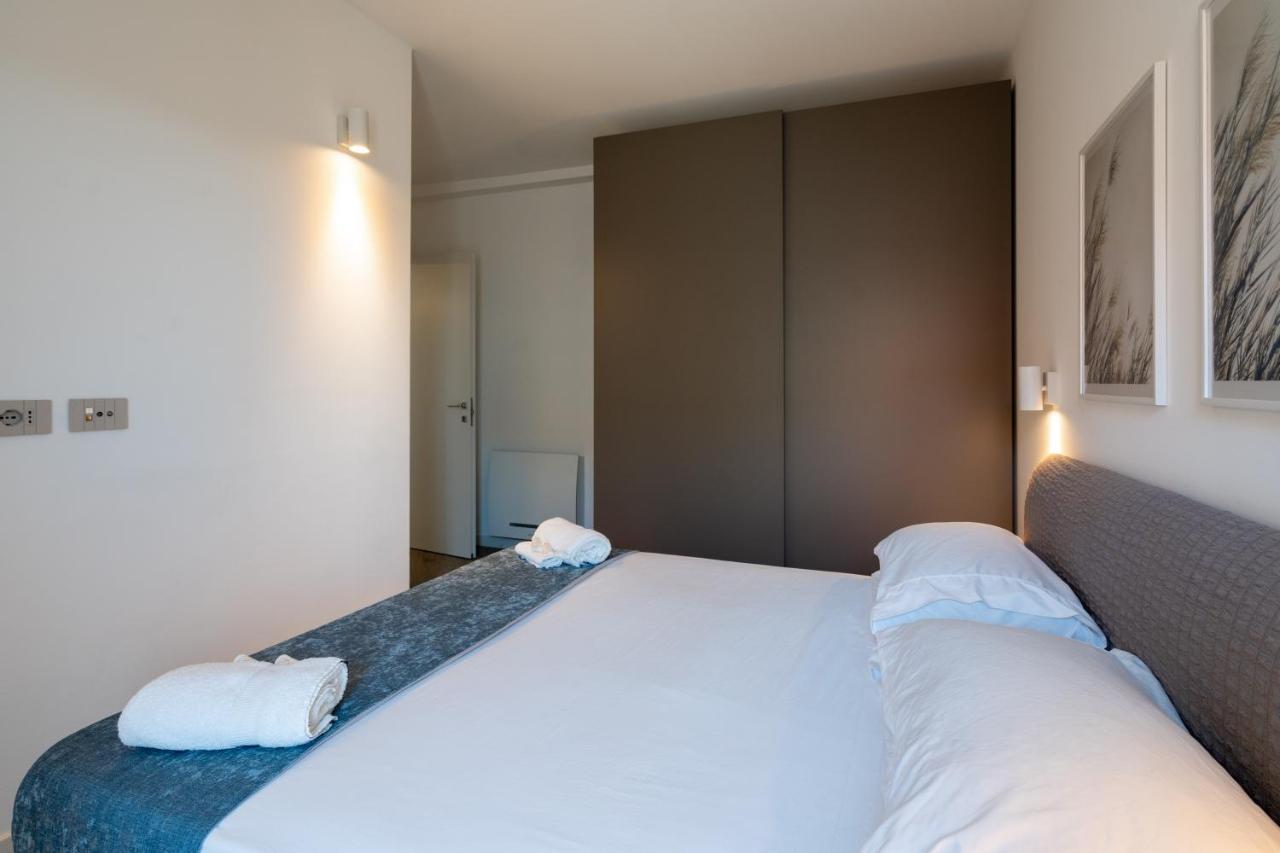 Aurealiving - Trastevere Suite With Rooftop & Gym, Your Place In Рим Екстер'єр фото