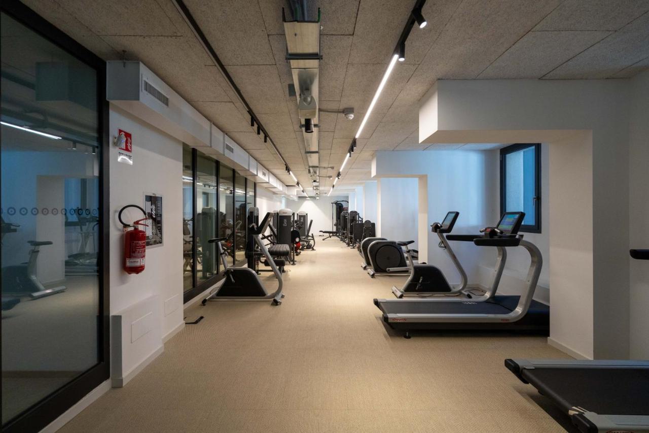 Aurealiving - Trastevere Suite With Rooftop & Gym, Your Place In Рим Екстер'єр фото