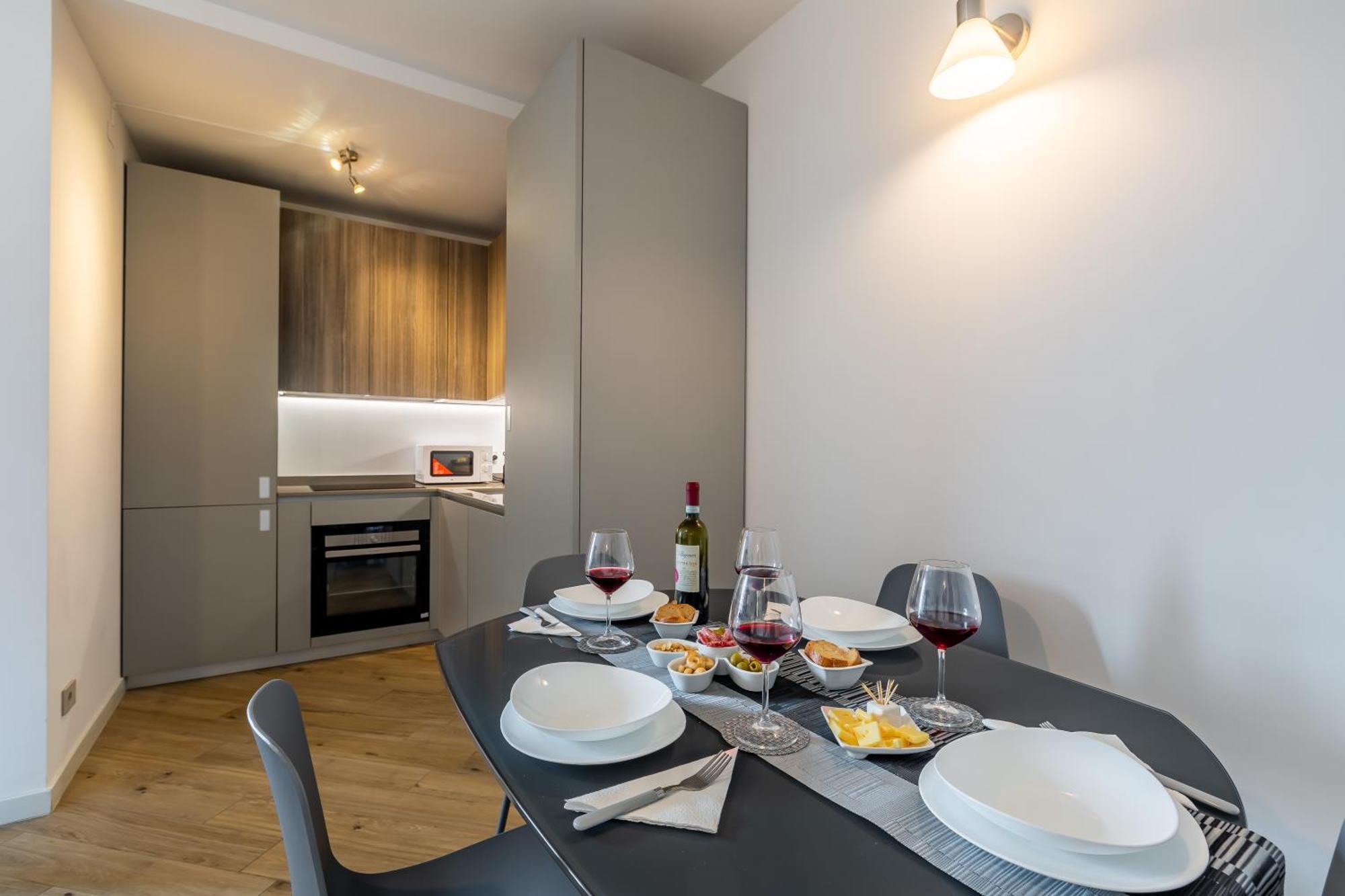 Aurealiving - Trastevere Suite With Rooftop & Gym, Your Place In Рим Екстер'єр фото